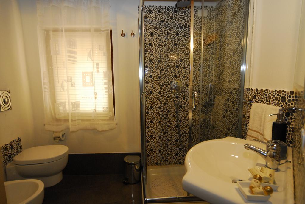 Little Flower アルゲーロ 部屋 写真